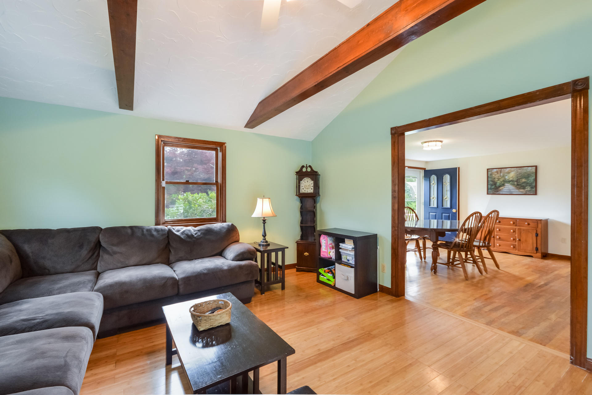 17 Piccadilly Road Sandwich, MA 02563 - Photo 6 of 31 005-photo-great-room-6155418