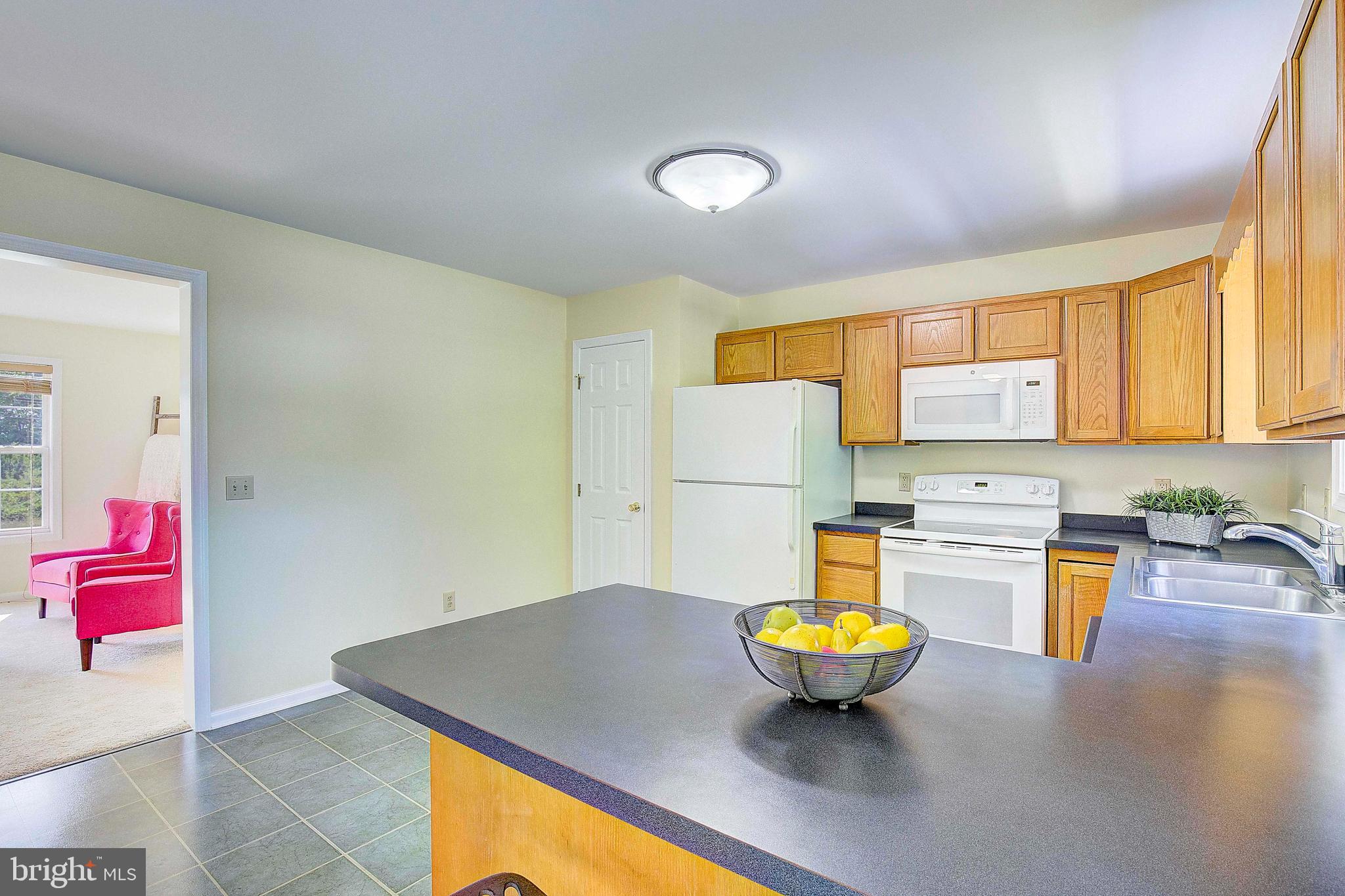 2537 Cox Neck Road Chester, MD 21619 - Photo 9 of 32
