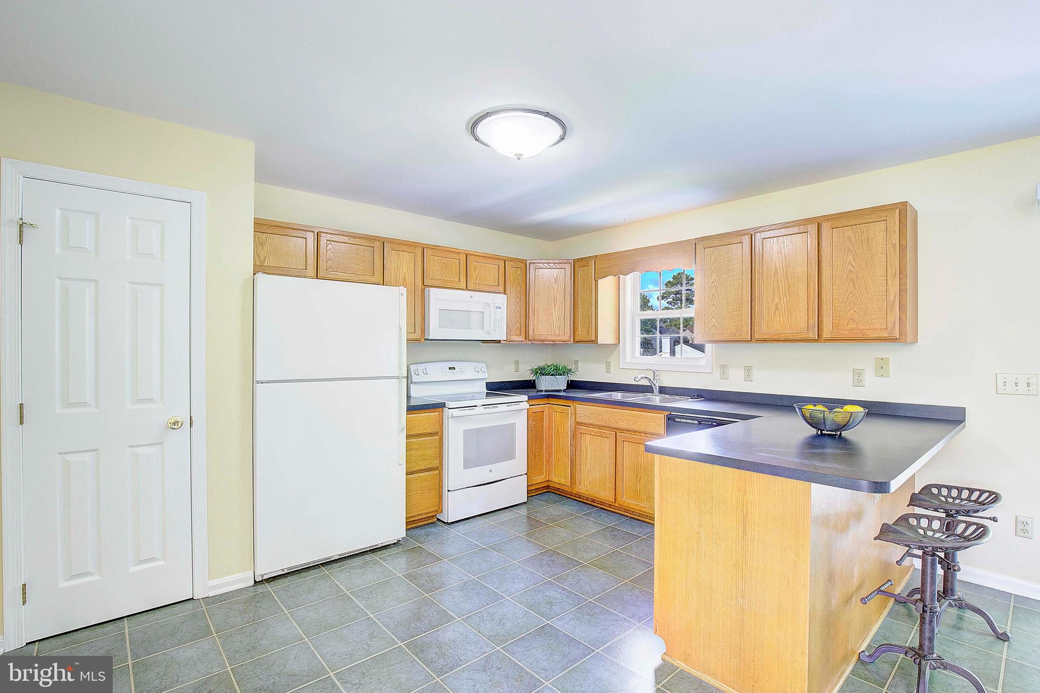 2537 Cox Neck Road Chester, MD 21619 - Photo 10 of 32