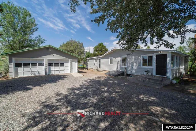 $565,000 | 854 Highway 20, Basin, WY 82410