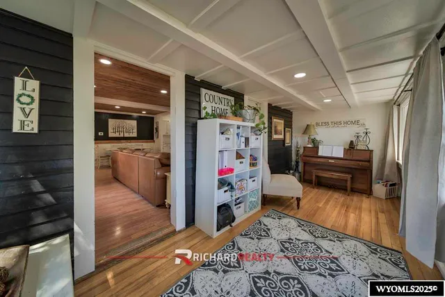 $565,000 | 854 Highway 20, Basin, WY 82410