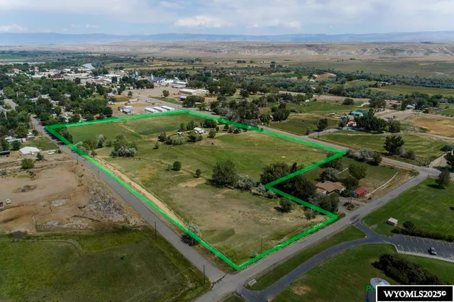 $565,000 | 854 Highway 20, Basin, WY 82410