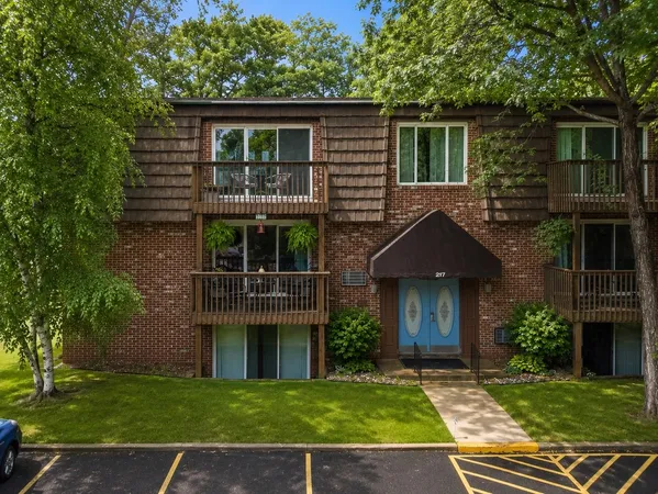 $260,000 | 217 Fair Street, Unit 11, Traverse City, MI 49686