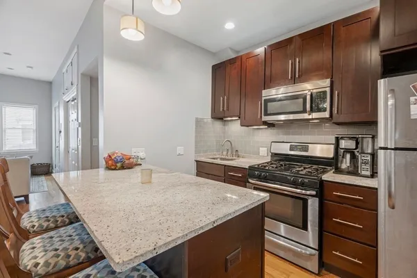 $4,000 | 100 Old Harbor Street, Unit 1, Boston, MA 02127