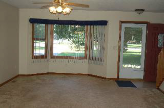8318 Summerfield Road Lambertville, MI 48144 - Photo 11 of 13 BAY WINDOW