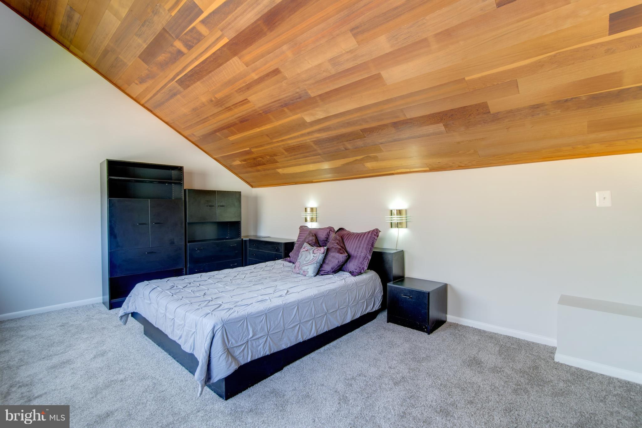 2003 Cutwater Court Reston, VA 20191 - Photo 21 of 29 Huge loft in 3rd bedroom with wood ceilings