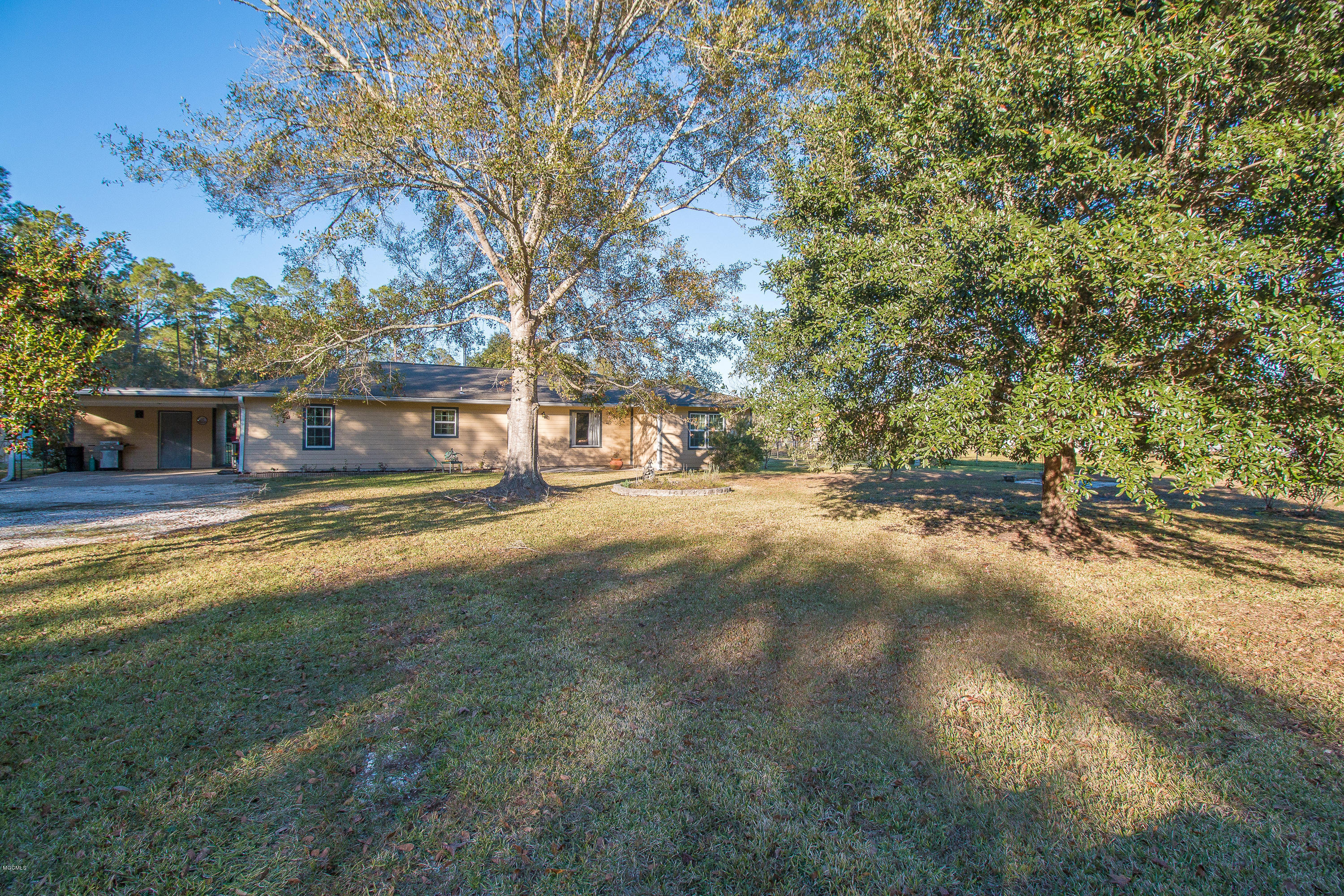 22292 Pineville Road Pass Christian, MS 39571 - Photo 2 of 24 12816-500