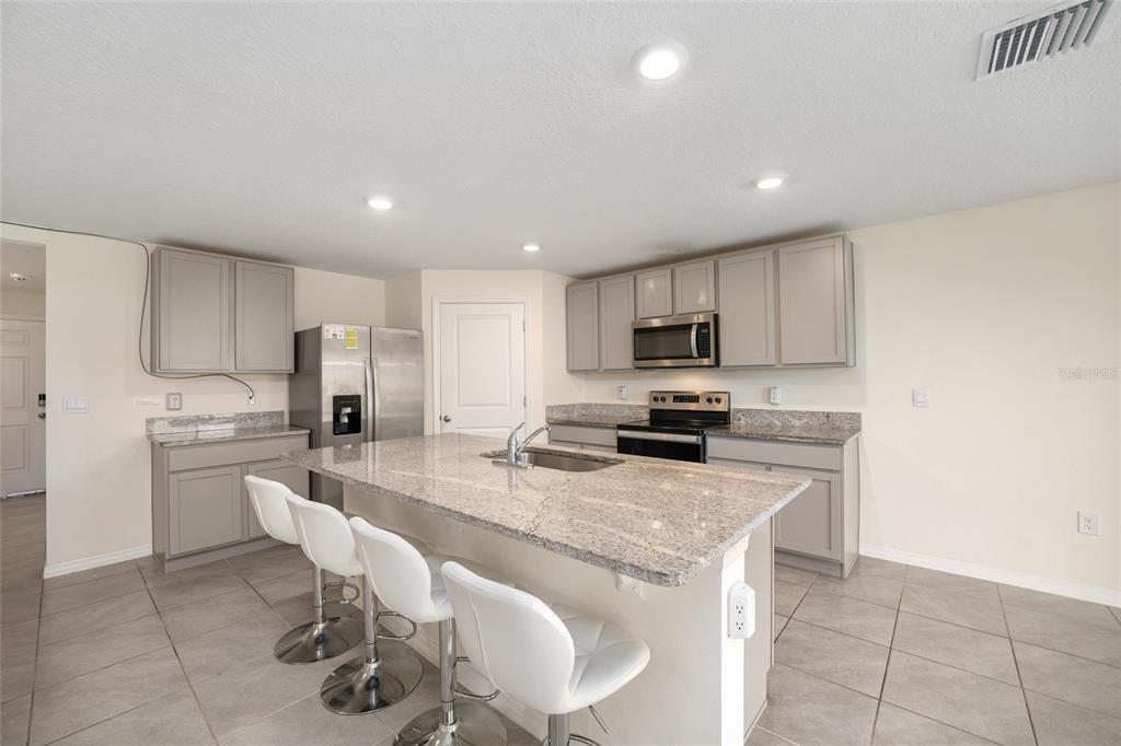 5394 Southwest 40th Street Ocala, FL 34474 - Photo 11 of 39