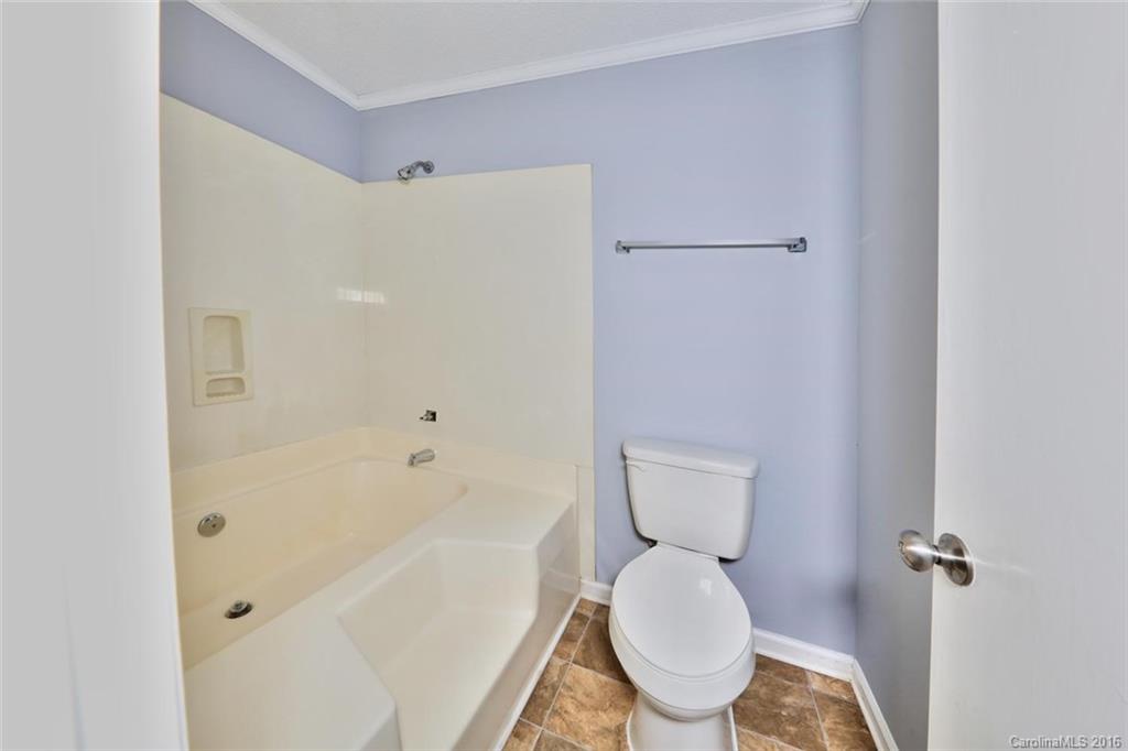 1803 Running Brook Road Charlotte, NC 28214 - Photo 11 of 15 Gallery Image 11