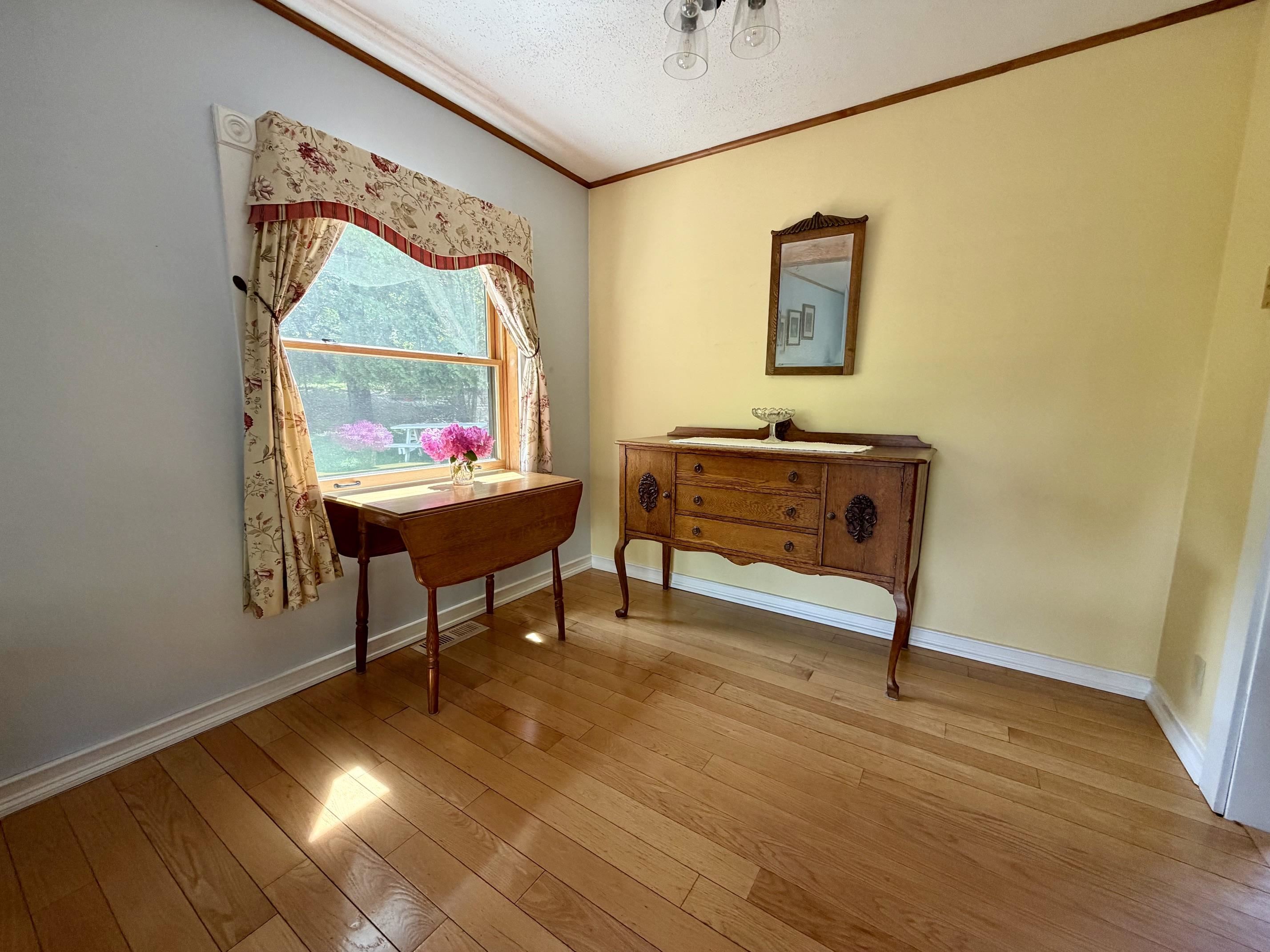 120 Carriage Hill Road Brattleboro, VT 05301 - Photo 14 of 37