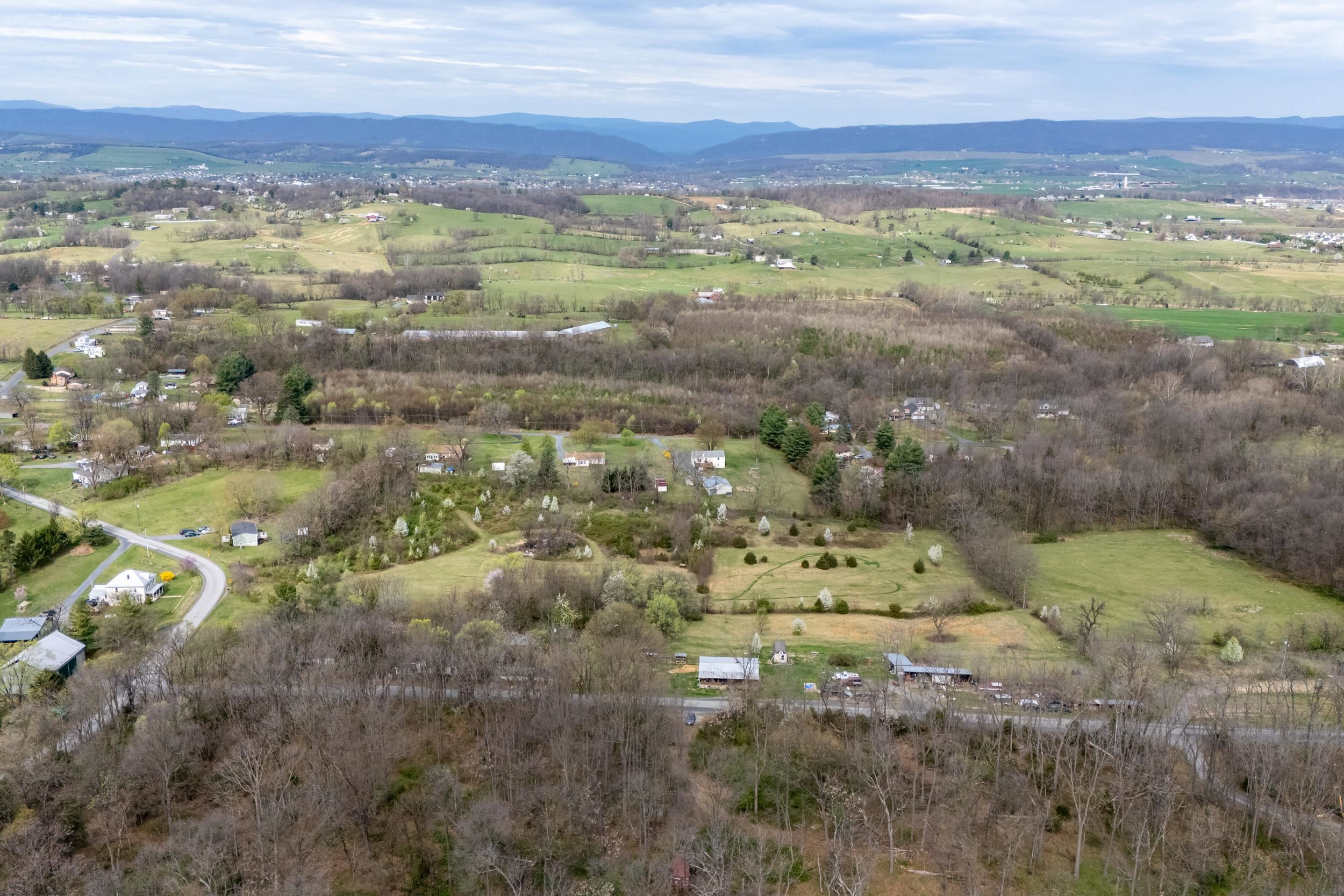 12039 Hupp Road Broadway, VA 22815 - Photo 6 of 22 Gallery Image 6