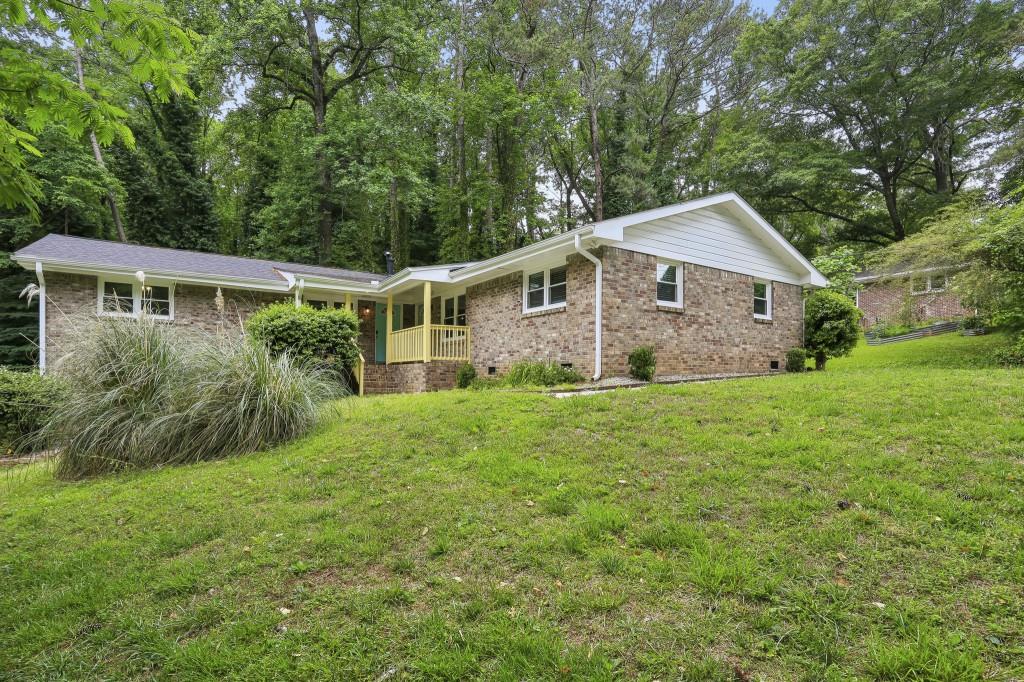 2889 White Oak Drive Decatur, GA 30032 - Photo 5 of 16