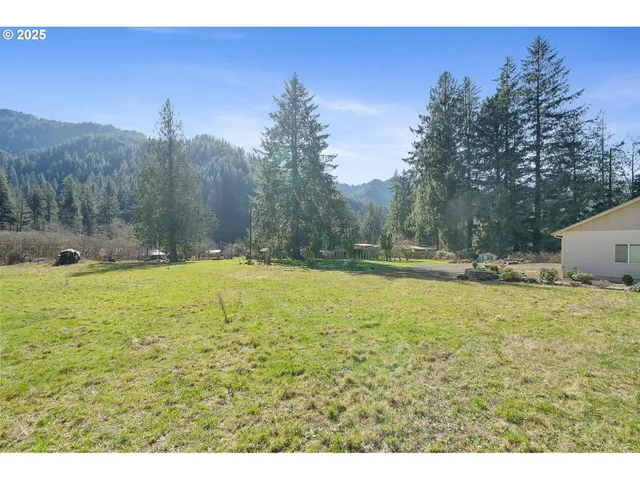 a view of outdoor space with mountain view