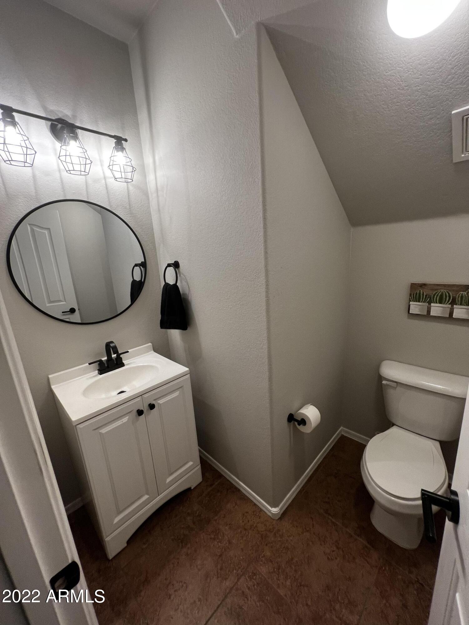 2150 West Alameda Road, Unit 1068 Phoenix, AZ 85085 - Photo 15 of 30 Downstairs Half Bath