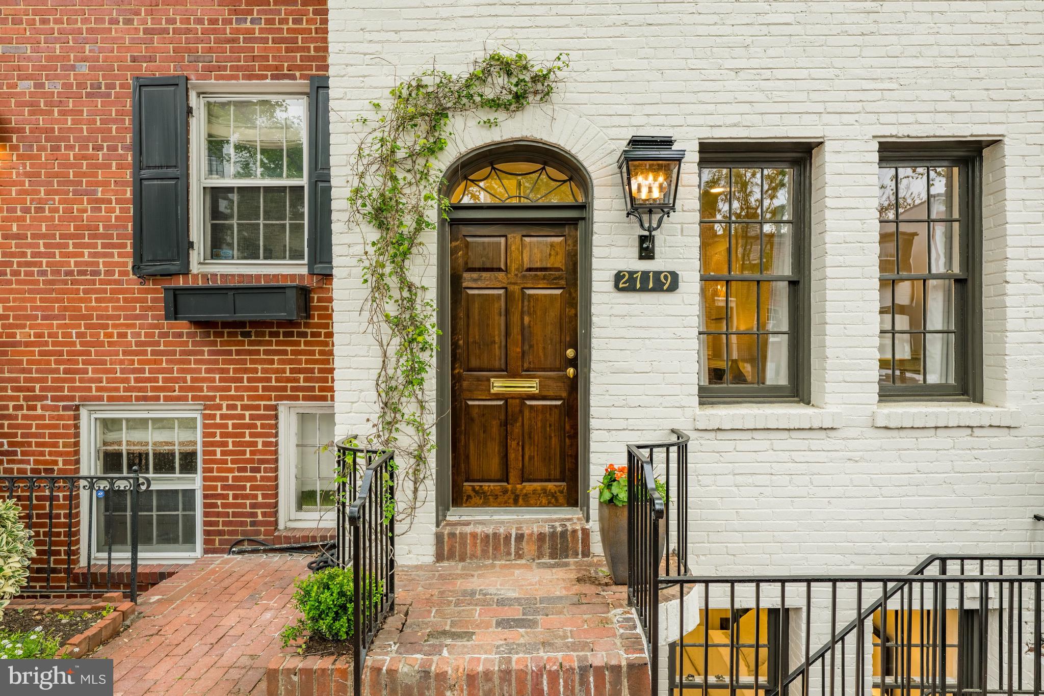 2719 O Street Northwest Washington, DC 20007 - Photo 3 of 32