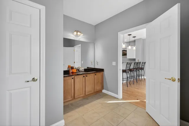 $460,000 | 63 Woodview Way, Manchester, NH 03102