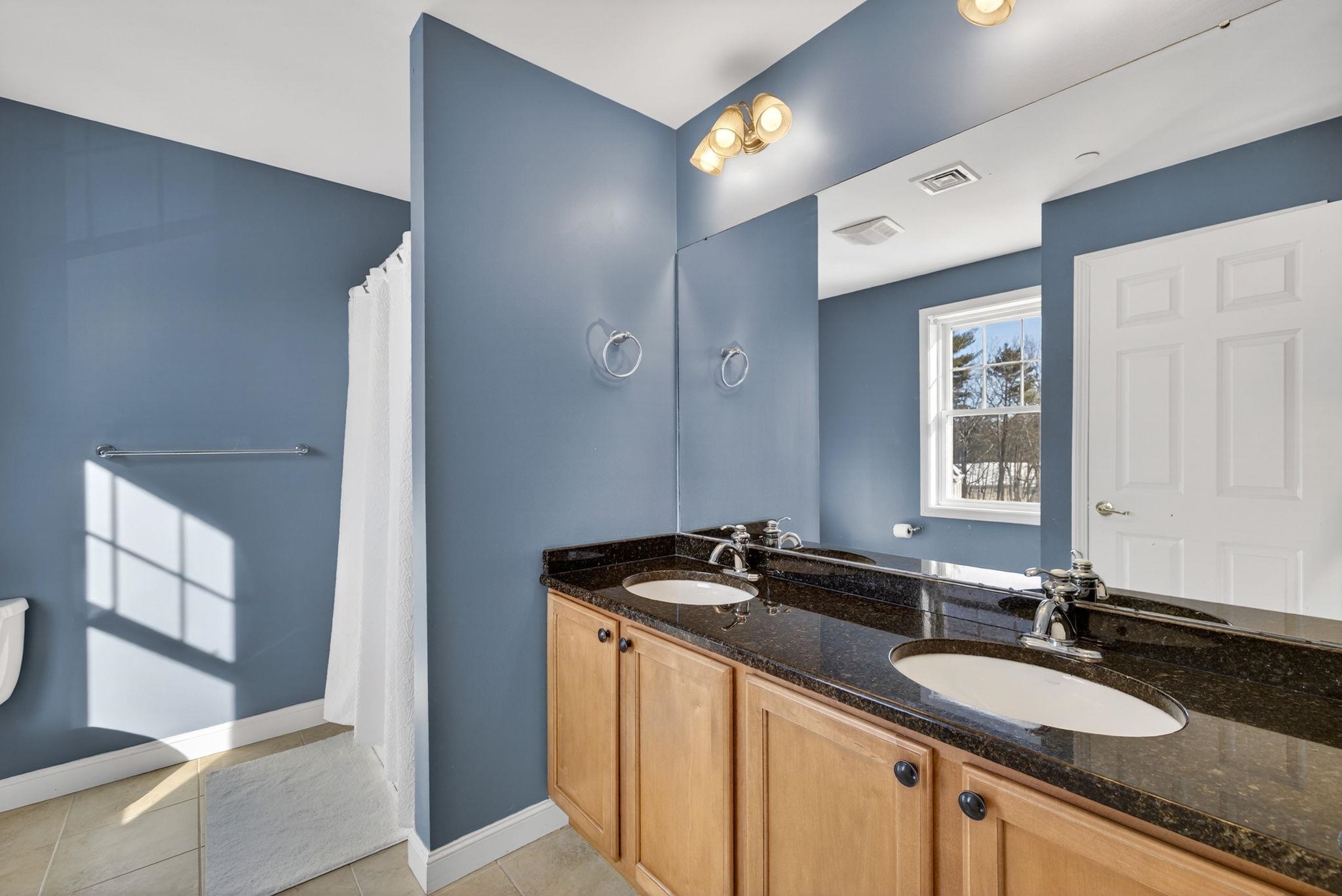 63 Woodview Way Manchester, NH 03102 - Photo 35 of 49