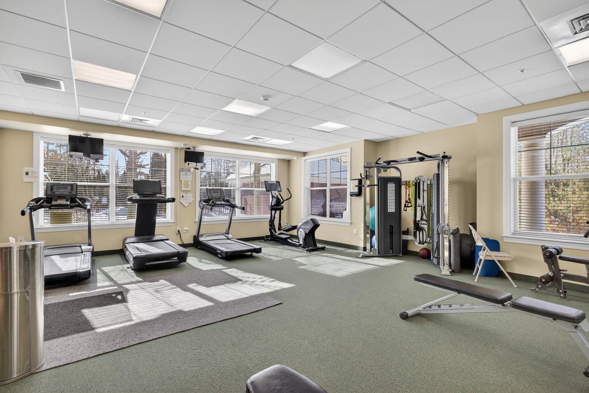 63 Woodview Way Manchester, NH 03102 - Photo 48 of 49