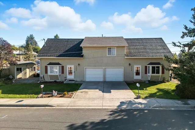 $499,900 | 3250-3252 North Ash Place, Spokane, WA 99205