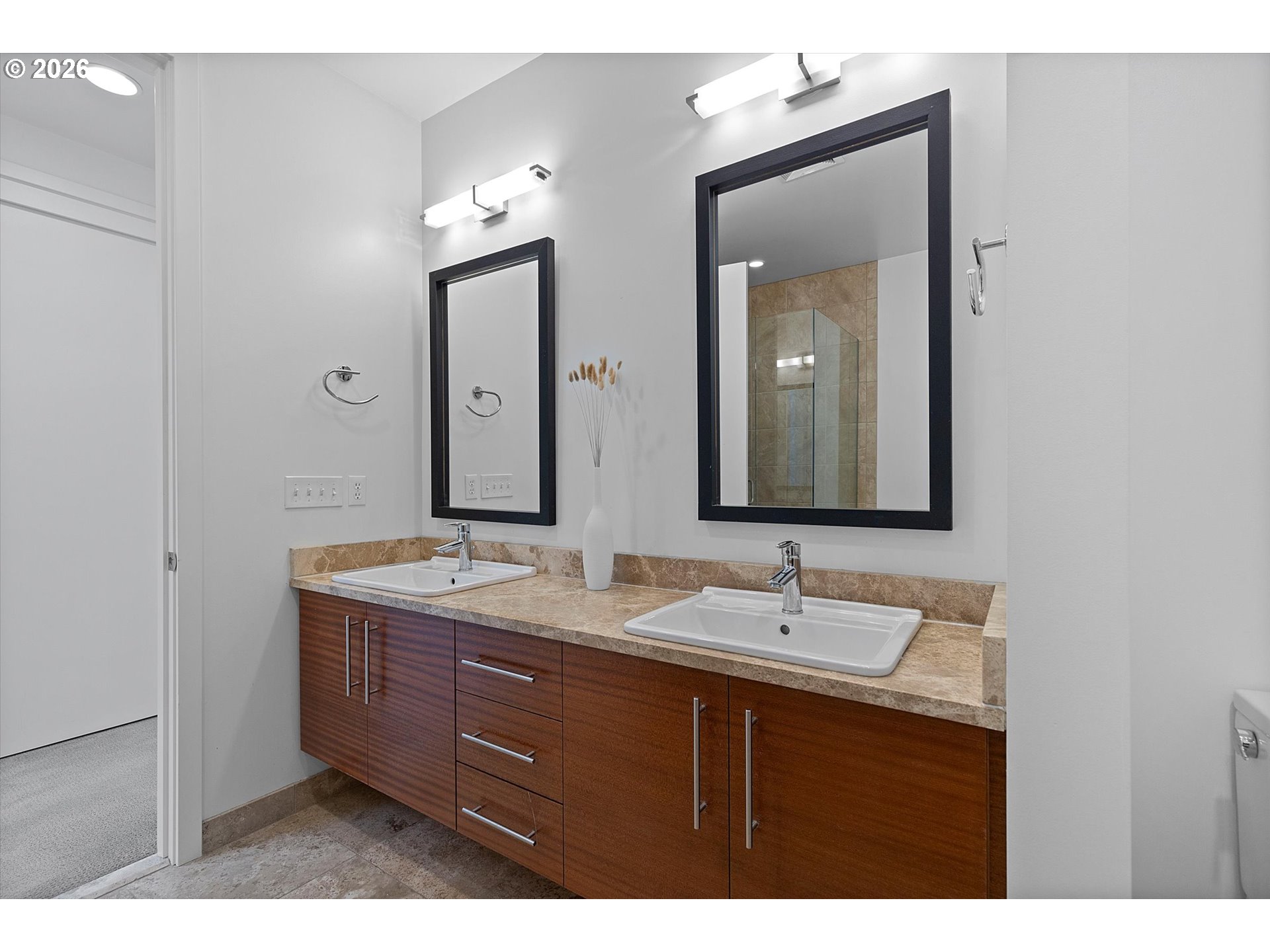 1728 Northwest Riverscape Street Portland, OR 97209 - Photo 23 of 44