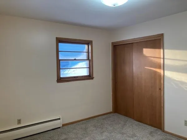 $204,500 | 235 9th Avenue Southeast, Waseca, MN 56093