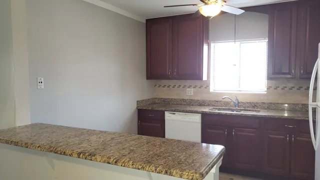 $1,750 | 1033 Spruce Street, Unit 3A, Glendale Heights, IL 60139