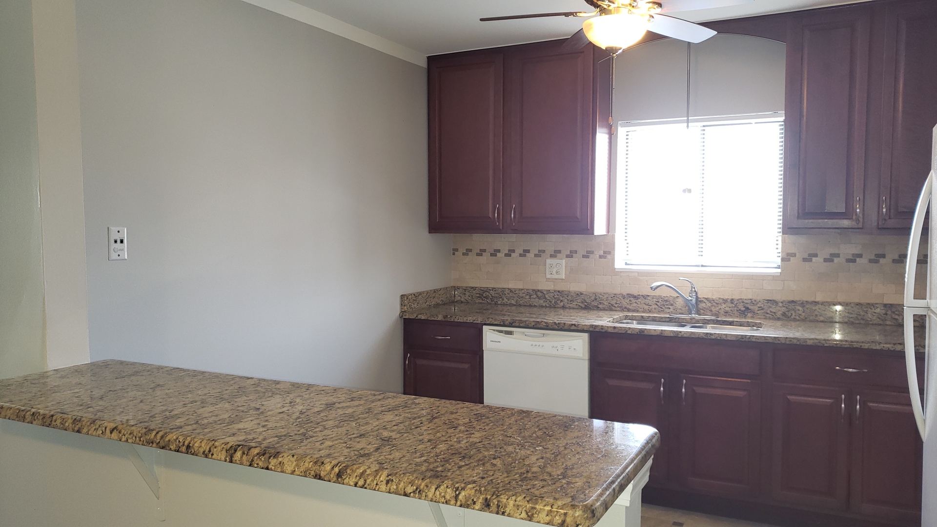 1033 Spruce Street, Unit 3A Glendale Heights, IL 60139 - Photo 5 of 10