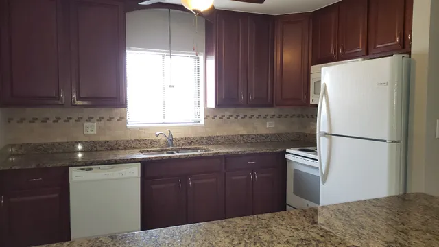 $1,750 | 1033 Spruce Street, Unit 3A, Glendale Heights, IL 60139