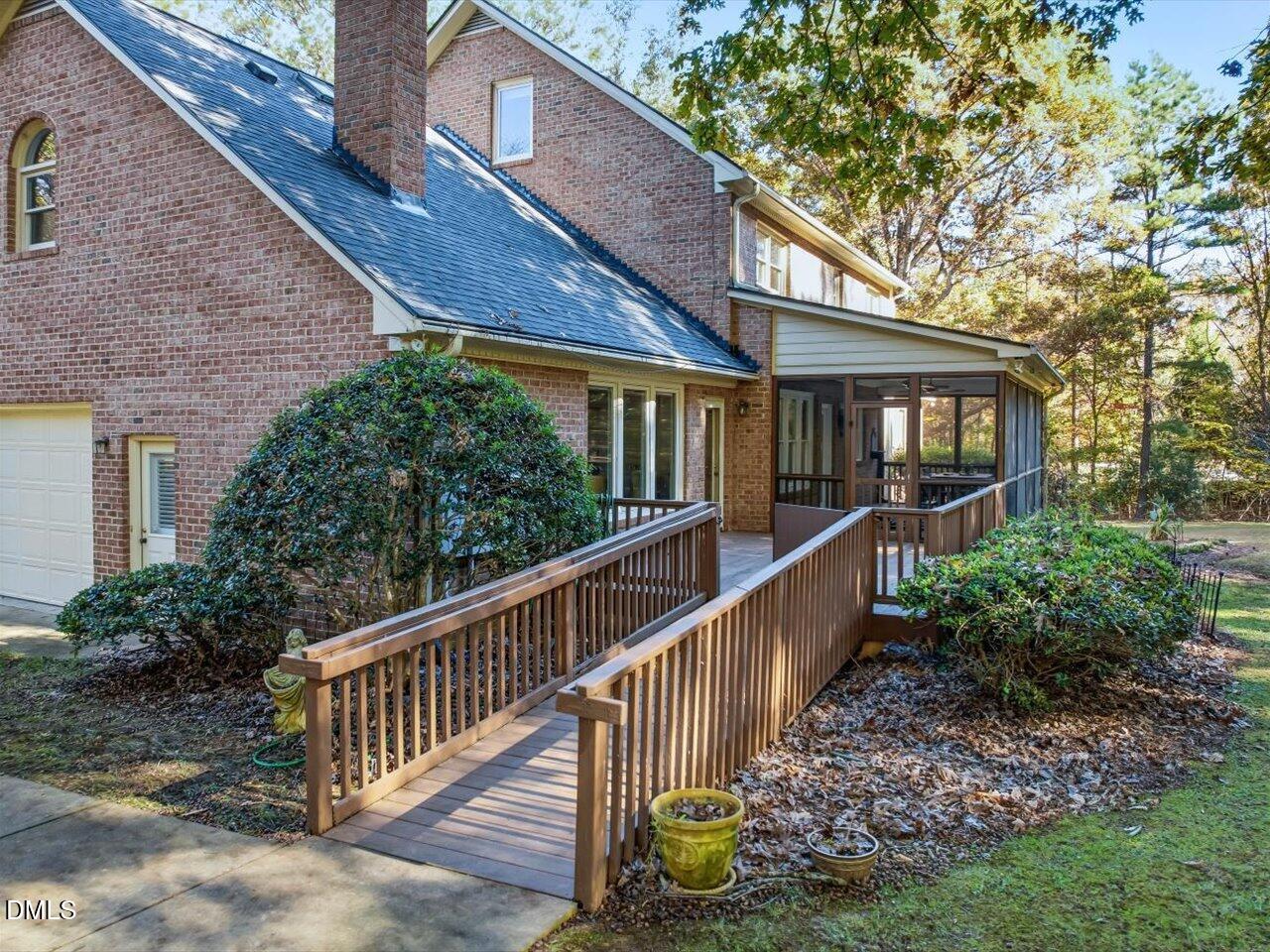 2901 Hunters Bluff Drive Raleigh, NC 27606 - Photo 35 of 40 31-Deck