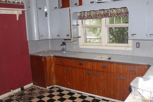 $34,900 | 135 South Broad Street, Dunkirk, IN 47336