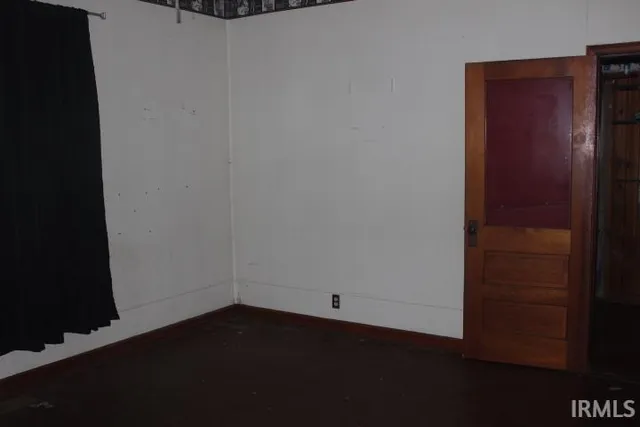 $34,900 | 135 South Broad Street, Dunkirk, IN 47336