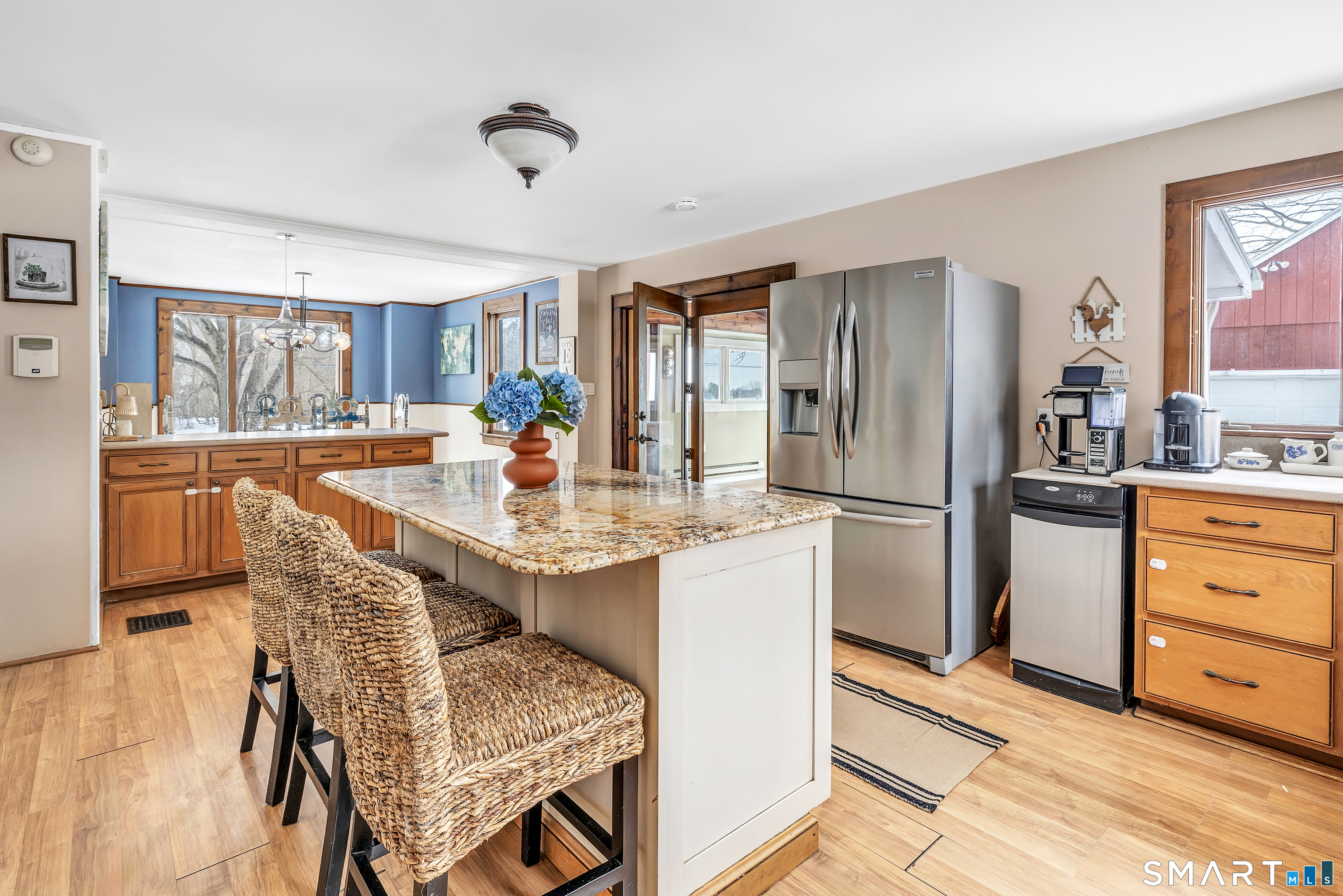 699 Daniels Farm Road Trumbull, CT 06611 - Photo 11 of 36