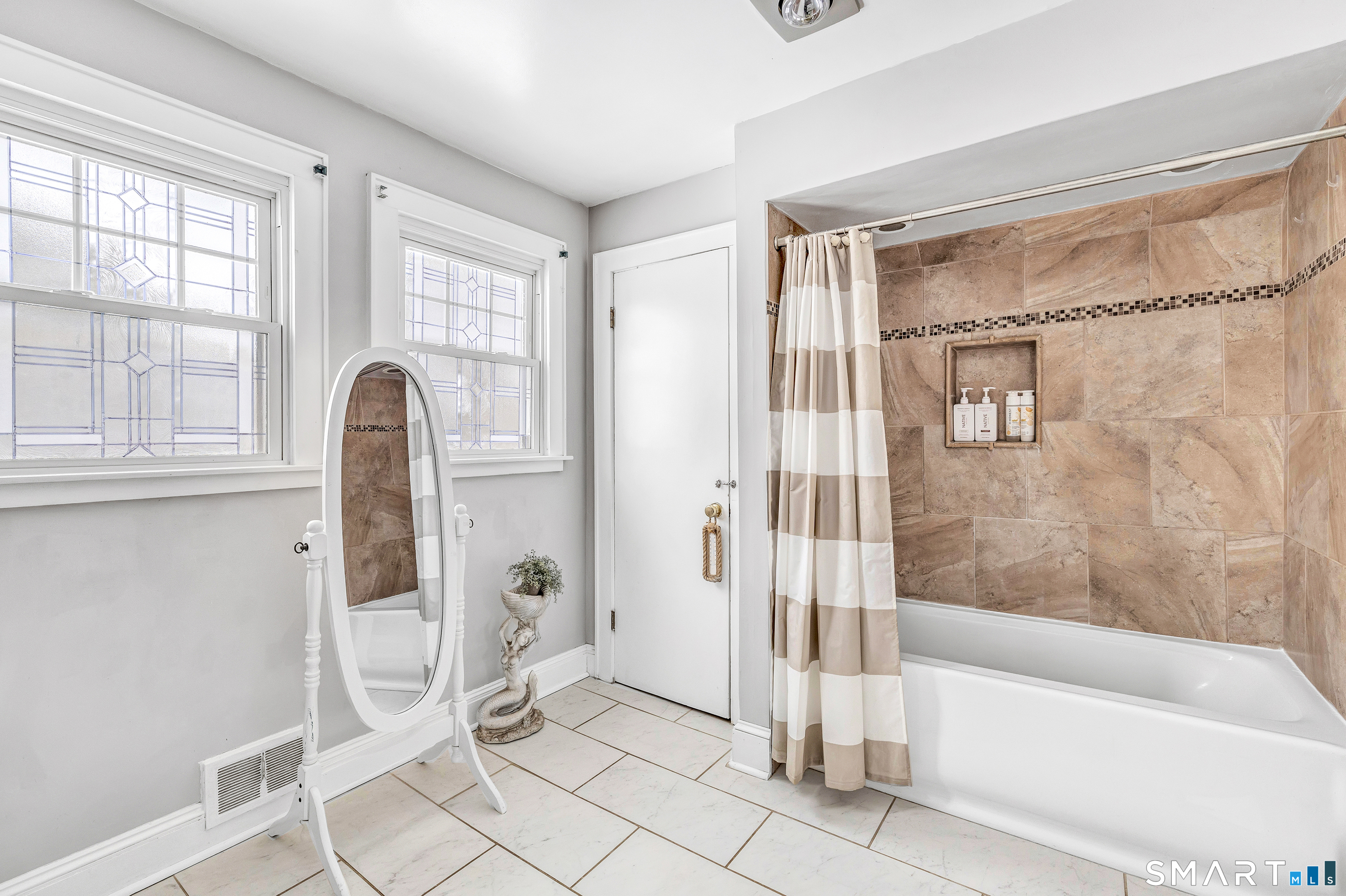 699 Daniels Farm Road Trumbull, CT 06611 - Photo 22 of 36