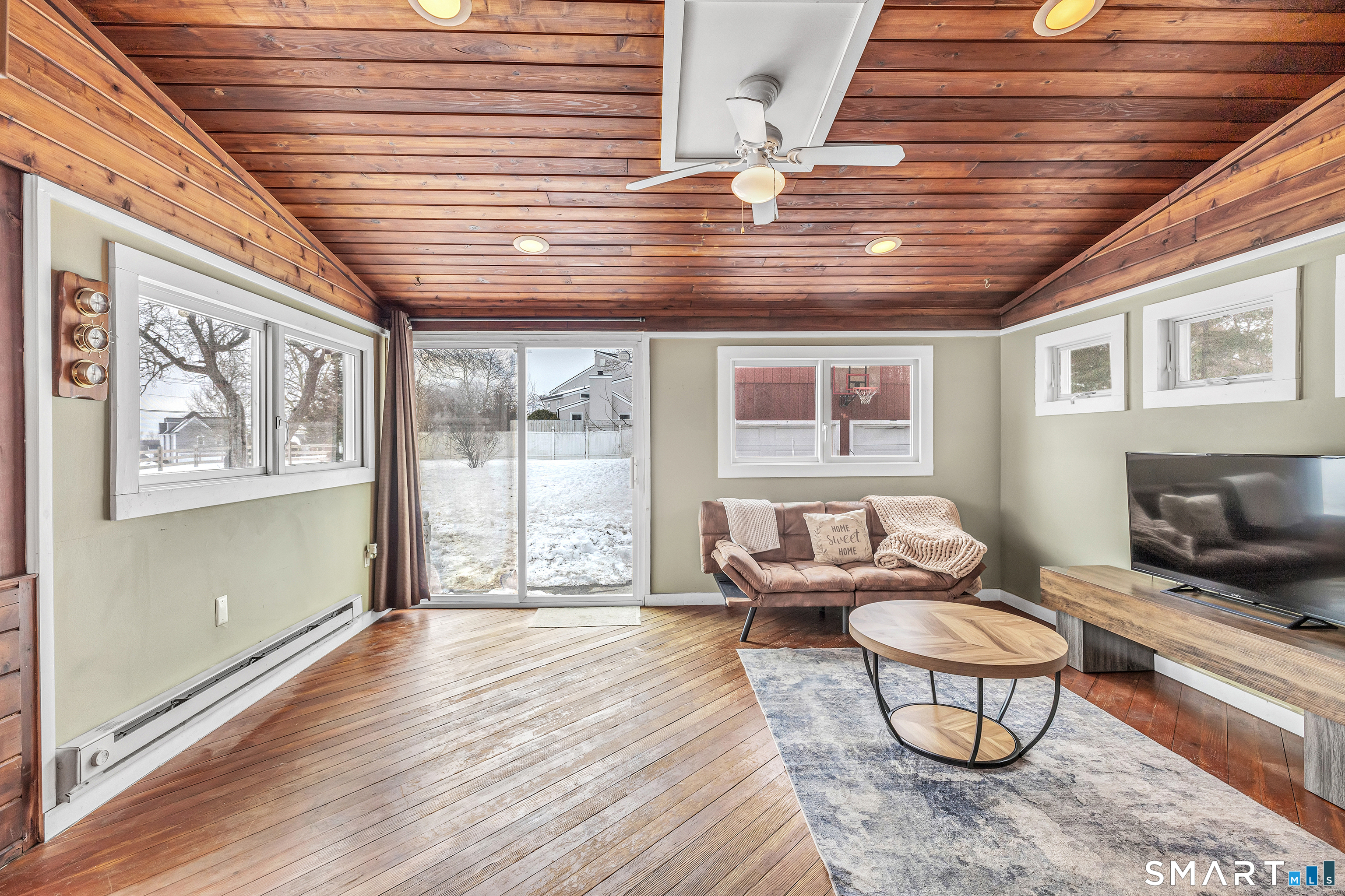 699 Daniels Farm Road Trumbull, CT 06611 - Photo 3 of 36