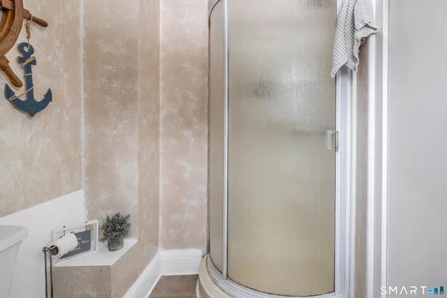 $599,000 | 699 Daniels Farm Road, Trumbull, CT 06611