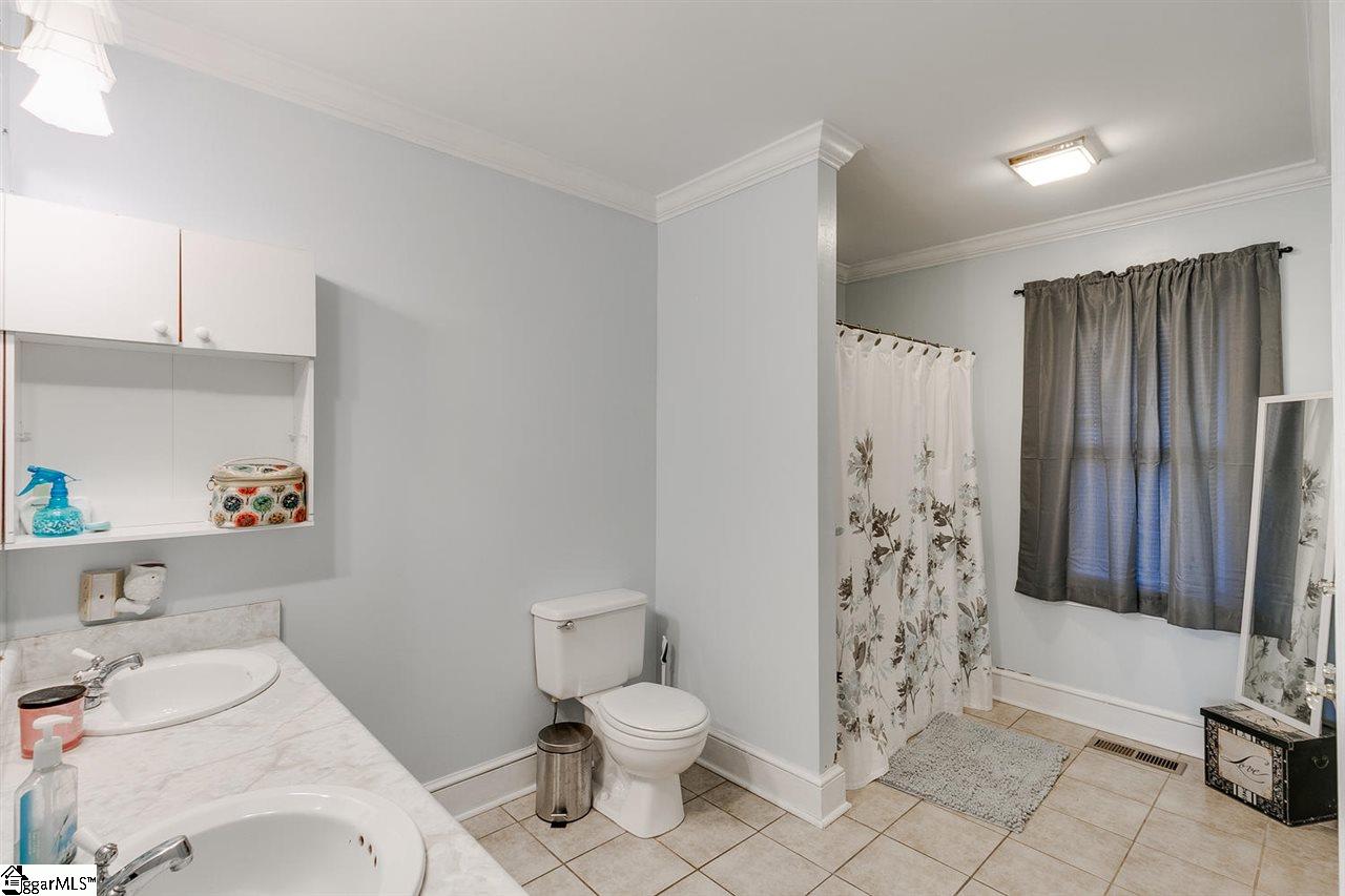 1598 Shiloh Church Road Piedmont, SC 29673 - Photo 14 of 27 Gallery Image 14