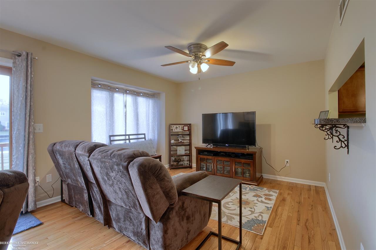 110 Kenyon Road Algonac, MI 48001 - Photo 11 of 34 31359315-10.JPG