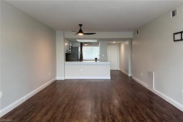 $1,950 | 15171 Cedarwood Lane, Unit 3202, Naples, FL 34110