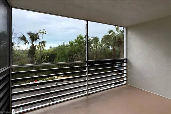 $1,950 | 15171 Cedarwood Lane, Unit 3202, Naples, FL 34110
