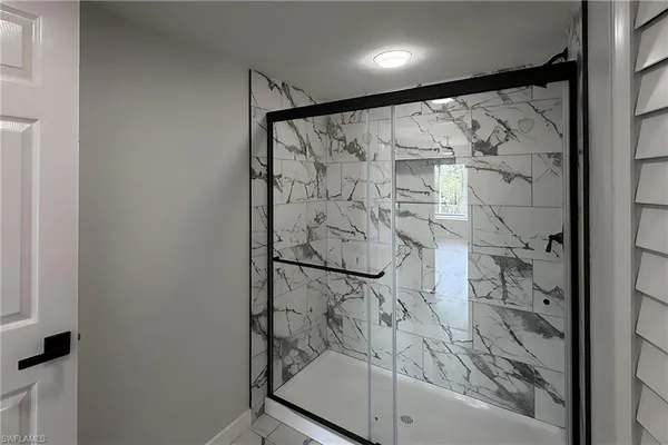 $1,950 | 15171 Cedarwood Lane, Unit 3202, Naples, FL 34110