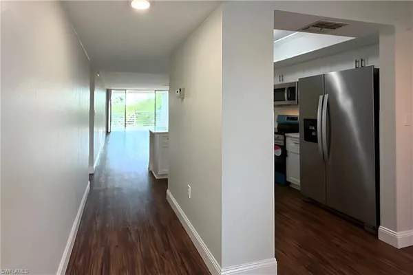 $1,950 | 15171 Cedarwood Lane, Unit 3202, Naples, FL 34110