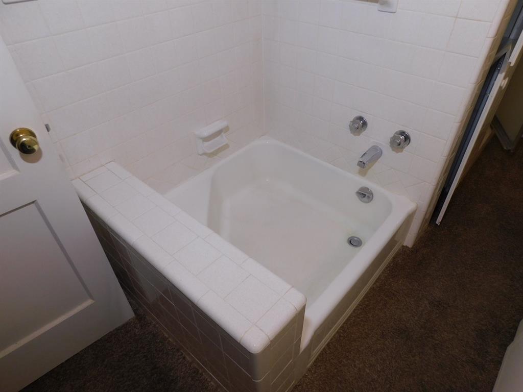 304 8th Street Southeast Springhill, LA 71075 - Photo 23 of 36