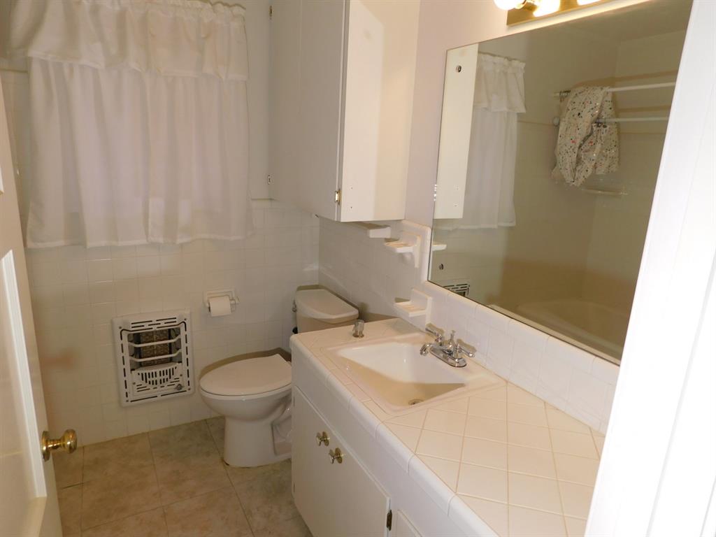 304 8th Street Southeast Springhill, LA 71075 - Photo 31 of 36