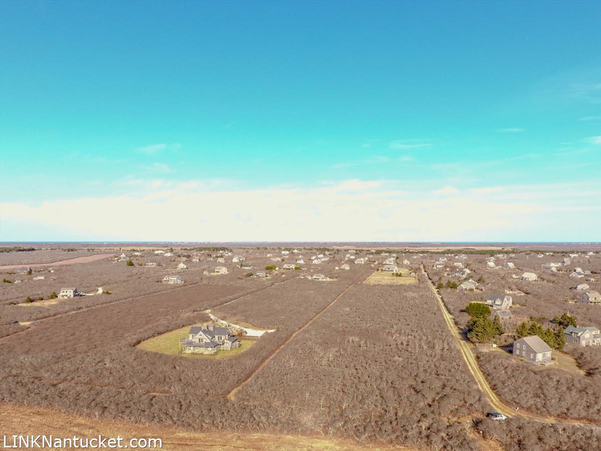 30 Huntington Street Nantucket, MA 02554 - Photo 2 of 8