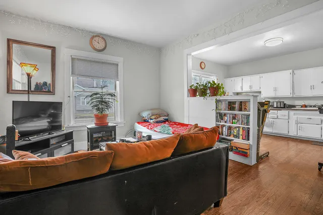 $179,000 | 446 Detroit Street, Hammond, IN 46320