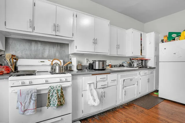 $179,000 | 446 Detroit Street, Hammond, IN 46320