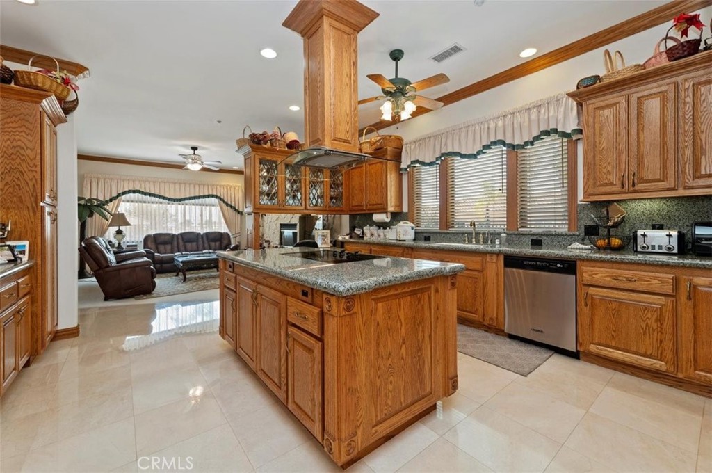 6975 Wyndham Hill Drive Riverside, CA 92506 - Photo 19 of 43