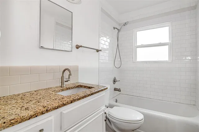 $325,000 | 206 East Rogers Street, Arlington, TX 76011