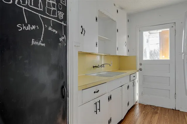 $325,000 | 206 East Rogers Street, Arlington, TX 76011