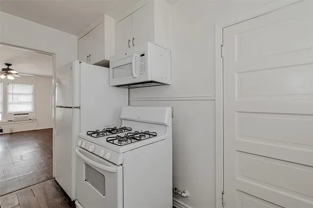 $325,000 | 206 East Rogers Street, Arlington, TX 76011